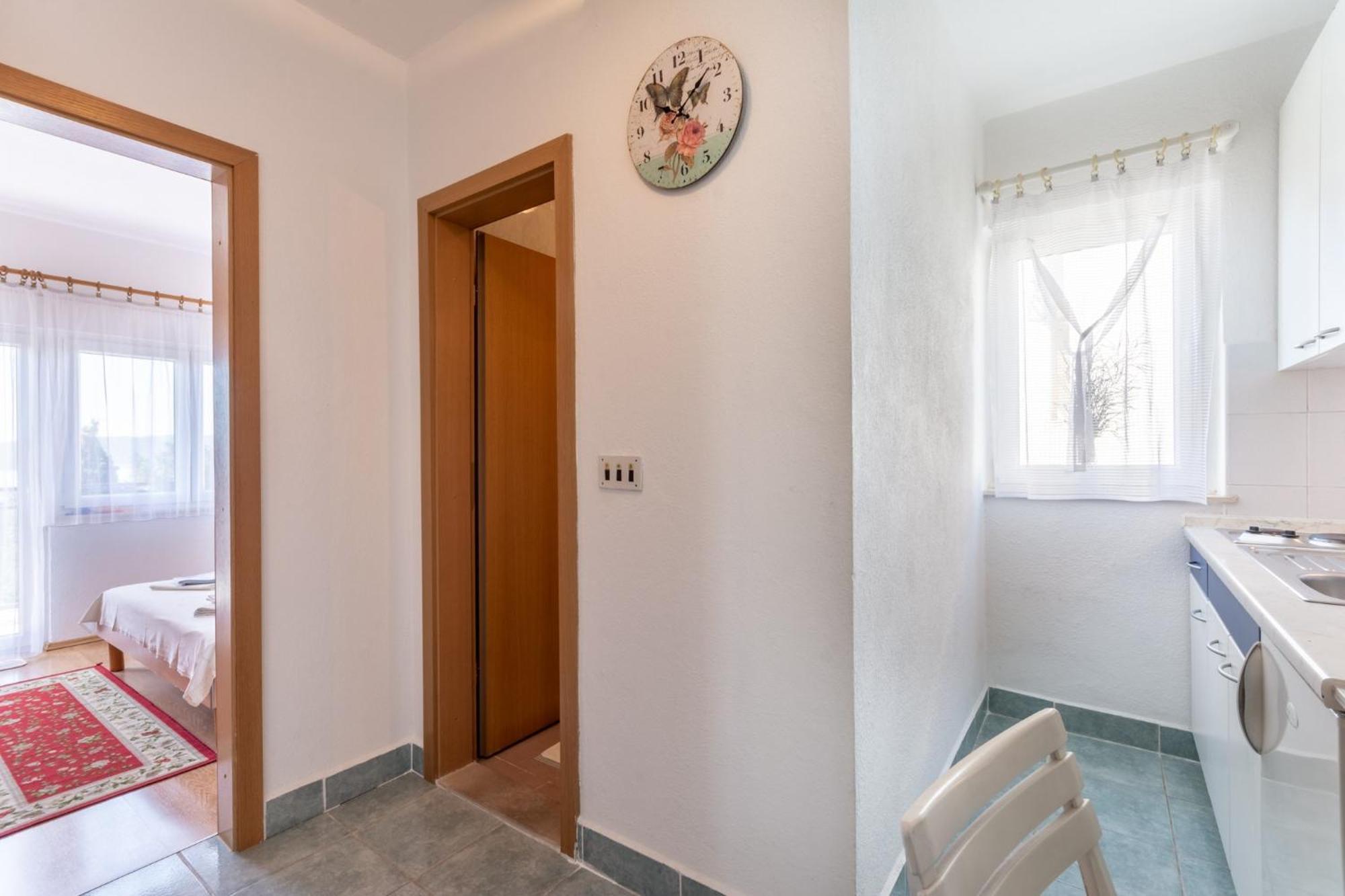 Apartments Mimi Trogir Ruang foto