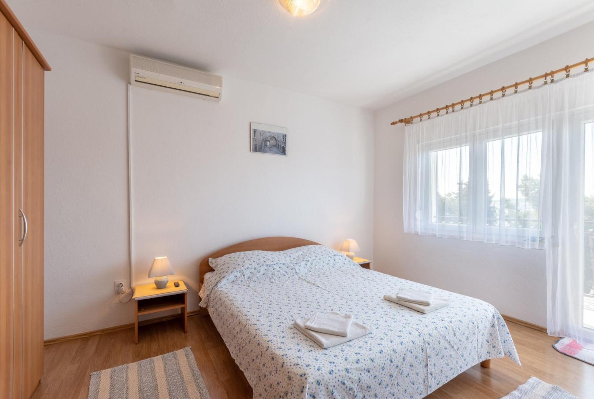 Apartments Mimi Trogir Ruang foto