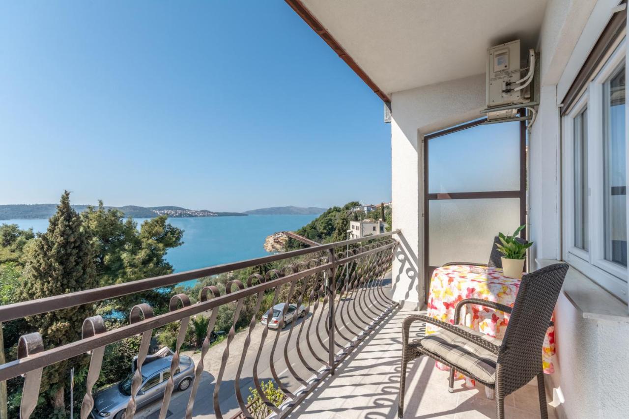 Apartments Mimi Trogir Bagian luar foto